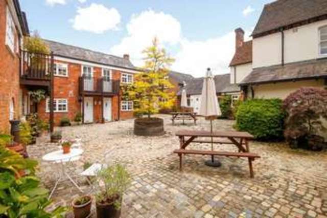  Image of 3 bedroom Cottage for sale in London Road Aston Clinton Aylesbury HP22 at London Road  Aston Clinton, HP22 5GW