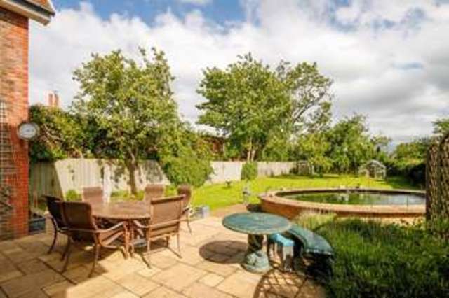  Image of 4 bedroom Detached house for sale in Chapel Lane Long Marston Tring HP23 at Chapel Lane  Long Marston, HP23 4QT
