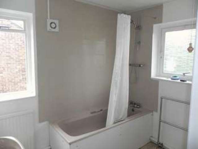  Image of 3 bedroom Semi-Detached house to rent in Longacre Harlow CM17 at Longacre  Harlow, CM17 0TA