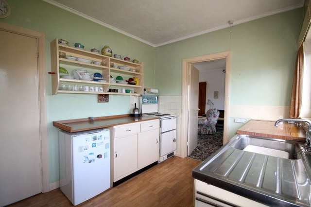  Image of 3 bedroom Bungalow for sale in Longfield Lutton Ivybridge PL21 at Longfield Lutton Ivybridge, PL21 9SN