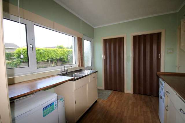  Image of 3 bedroom Bungalow for sale in Longfield Lutton Ivybridge PL21 at Longfield Lutton Ivybridge, PL21 9SN