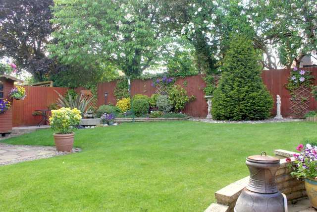  Image of 4 bedroom Detached house for sale in Longfield Hemel Hempstead HP3 at Longfield Leverstock Green Hemel Hempstead, HP3 8HN