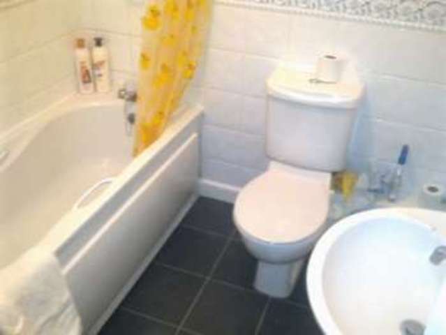  Image of 3 bedroom Terraced house to rent in Longridge Way Weston-super-Mare BS24 at Longridge Way  Weston-Super-Mare, BS24 7HS