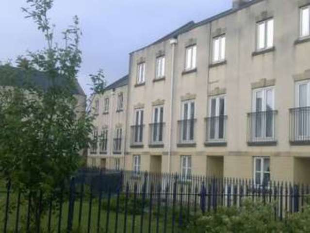  Image of 3 bedroom Terraced house to rent in Longridge Way Weston-super-Mare BS24 at Longridge Way  Weston-Super-Mare, BS24 7HS
