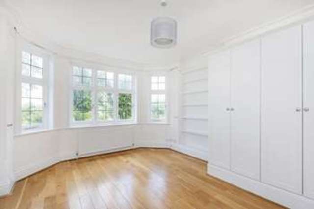  Image of 5 bedroom Detached house to rent in Lonsdale Road London SW13 at Lonsdale Road  Barnes, SW13 9JR