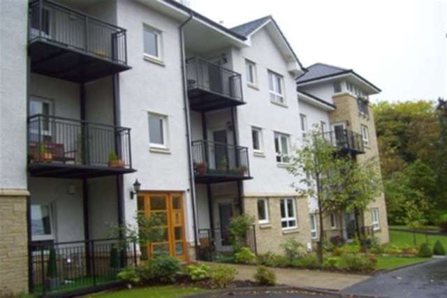  Image of 3 bedroom Flat to rent in Lower Bourtree Drive Rutherglen Glasgow G73 at Glasgow, G73 4RG