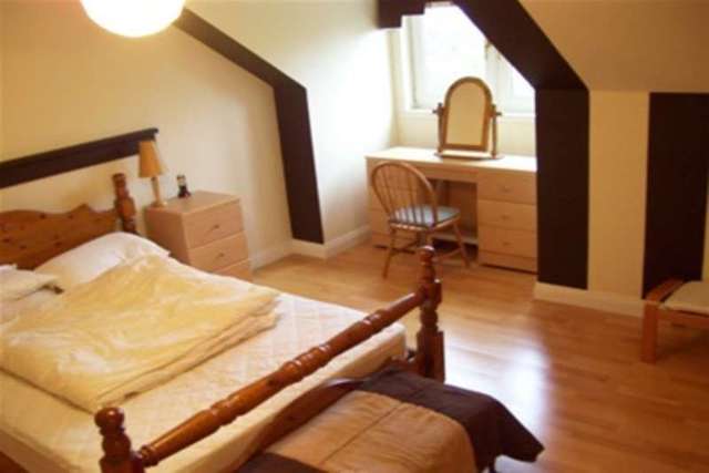  Image of 3 bedroom Flat to rent in Lower Bourtree Drive Rutherglen Glasgow G73 at Glasgow, G73 4RG