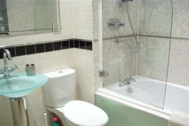  Image of 3 bedroom Flat to rent in Lower Bourtree Drive Rutherglen Glasgow G73 at Glasgow, G73 4RG