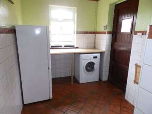  Image of 3 bedroom Semi-Detached house to rent in Lowestoft Road Gorleston Great Yarmouth NR31 at Lowestoft Road Gorleston Great Yarmouth, NR31 6JL