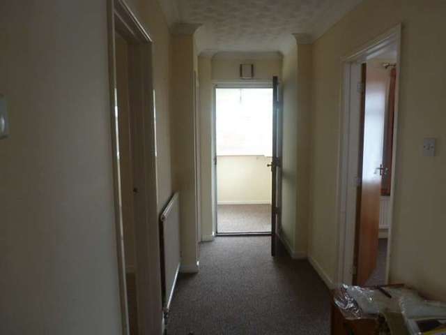  Image of 3 bedroom Bungalow to rent in Loxley Road Lowestoft NR33 at Oulton Broad  Lowestoft, NR33 9PG