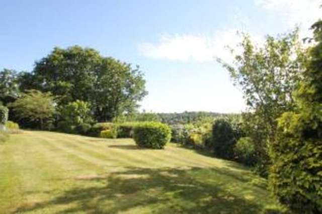  Image of 2 bedroom Maisonette for sale in Lullington Garth Oaklands Road Bromley BR1 at Oaklands Road Bromley Bromley, BR1 3SR