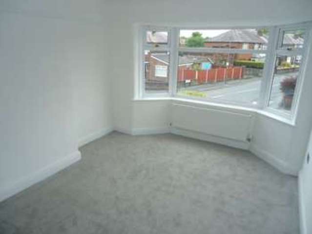  Image of 5 bedroom Semi-Detached house to rent in Gunning Avenue Eccleston St. Helens WA10 at Gunning Avenue Eccleston St. Helens, WA10 5DL