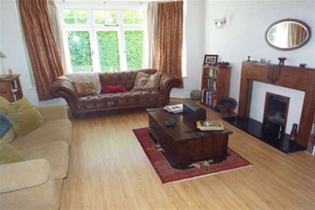  Image of 4 bedroom Detached house to rent in Southampton Road Lyndhurst SO43 at Lyndhurst, SO43 7BU