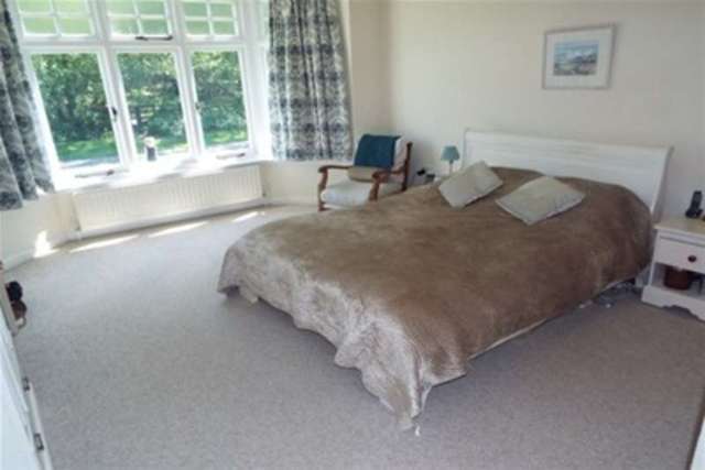  Image of 4 bedroom Detached house to rent in Southampton Road Lyndhurst SO43 at Lyndhurst, SO43 7BU