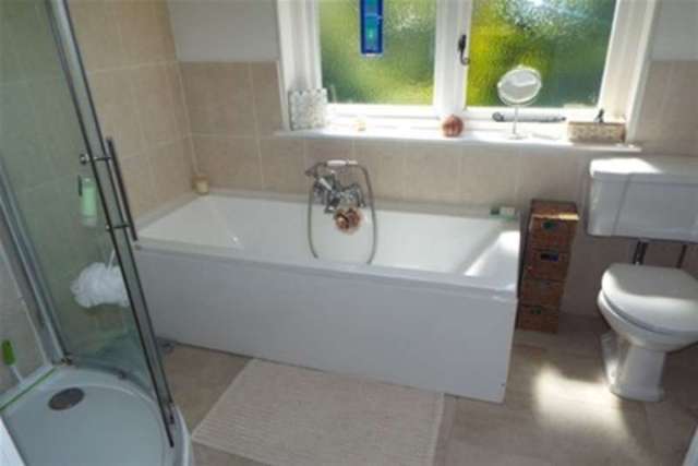 Image of 4 bedroom Detached house to rent in Southampton Road Lyndhurst SO43 at Lyndhurst, SO43 7BU