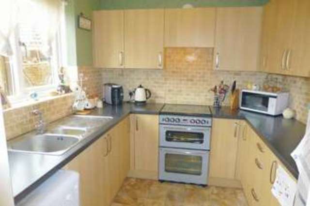  Image of 3 bedroom Detached house for sale in Lyneham Road Bicester OX26 at Lyneham Road  Bicester, OX26 4FD