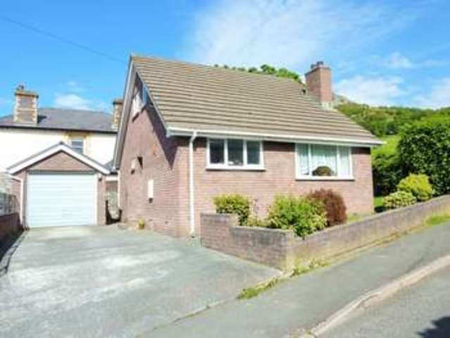  Image of 3 bedroom Detached house for sale in Maes Dolfor Llanfairfechan LL33 at Maes Dolfor  Llanfairfechan, LL33 0RP