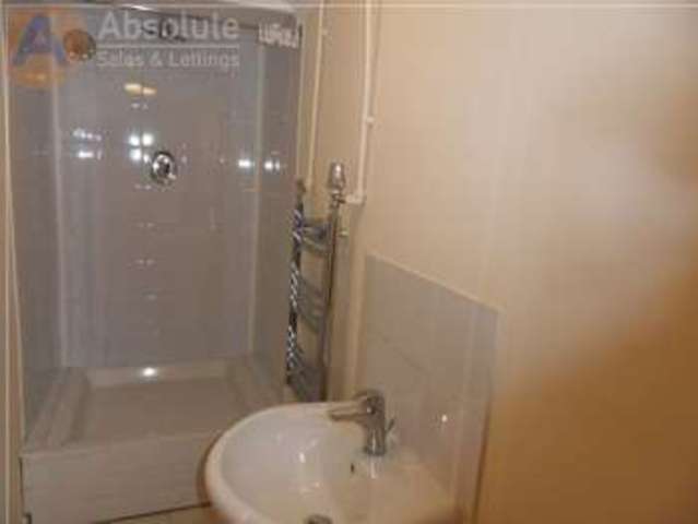  Image of 1 bedroom Flat to rent in Magdalene Road Torquay TQ1 at Magdalene Road  Torquay, TQ1 4AF