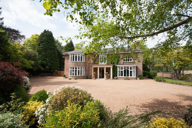  Image of 6 bedroom Detached house for sale in Main Road Tydd Wisbech PE13 at Main Road  Tydd Gote, PE13 5QG
