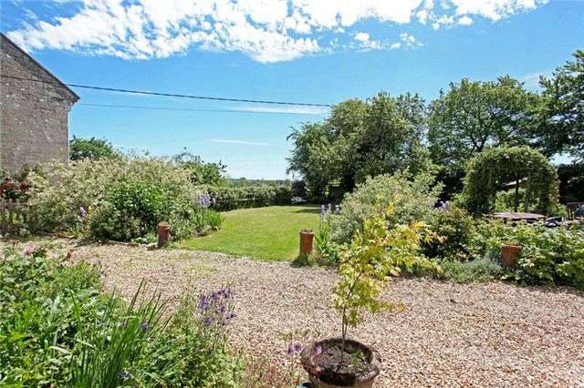  Image of 2 bedroom Barn Conversion to rent in West Orchard Shaftesbury SP7 at Manor Farmhouse West Orchard Shaftesbury, Dorset, SP7 0LJ