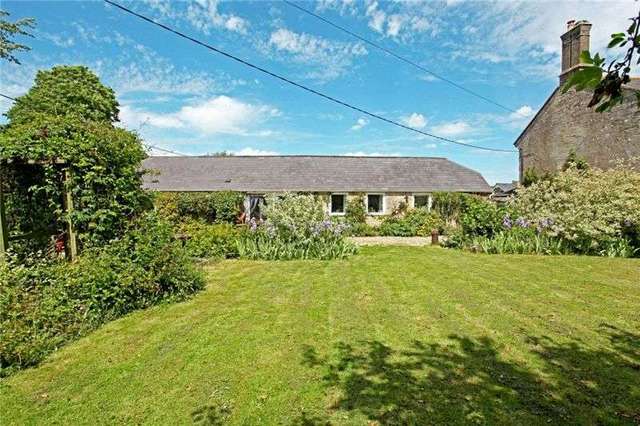 Image of 2 bedroom Barn Conversion to rent in West Orchard Shaftesbury SP7 at Manor Farmhouse West Orchard Shaftesbury, Dorset, SP7 0LJ