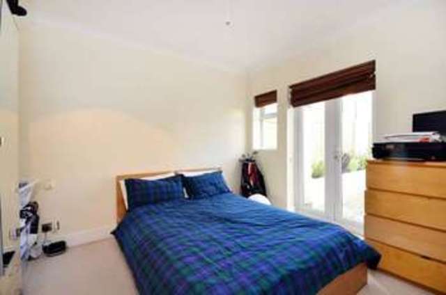  Image of 2 bedroom Flat to rent in Holland Road London W14 at Shepherds Bush W14 8HL Shepherds Bush, W14 8HL