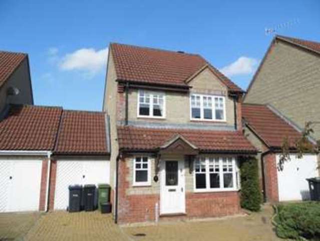  Image of 3 bedroom Detached house for sale in Marden Way Calne SN11 at Marden Way  Calne, SN11 0RX