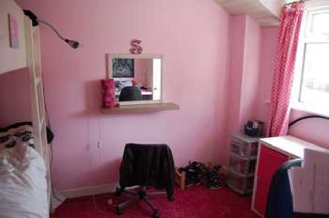  Image of 2 bedroom Terraced house to rent in Market Street Farnworth Bolton BL4 at Market Street Farnworth Bolton, BL4 7PE