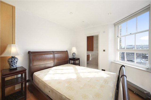  Image of 1 bedroom Flat to rent in Walton Street London SW3 at Marlborough  61 Walton Street, SW3 2JX