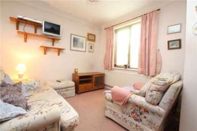  Image of 1 bedroom End of Terrace for sale in Martinsyde Woking GU22 at Woking  Pyrford, GU22 8HT