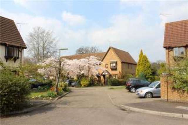  Image of 1 bedroom End of Terrace for sale in Martinsyde Woking GU22 at Woking  Pyrford, GU22 8HT