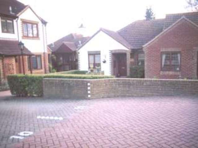  Image of 2 bedroom Retirement Property for sale in Matterdale Gardens Barming Maidstone ME16 at North Street, Barming Maidstone, ME16 9HW