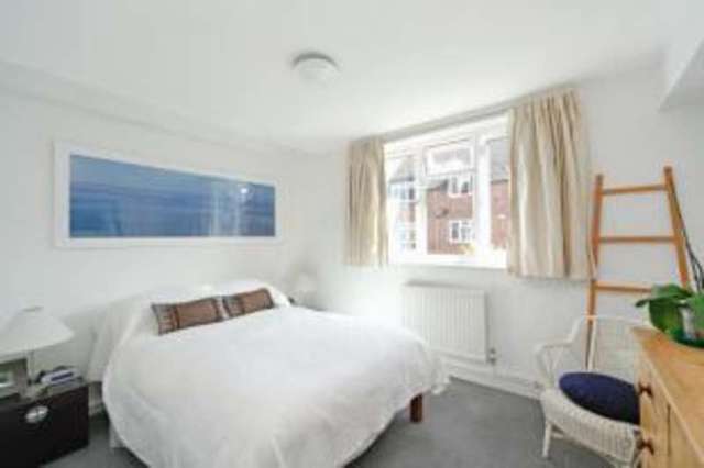  Image of 2 bedroom Flat for sale in Mcdermott Close London SW11 at London  Clapham Junction, SW11 2LZ