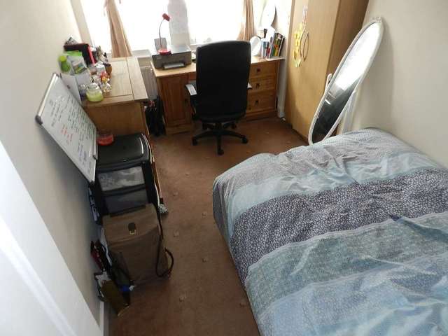  Image of 3 bedroom Semi-Detached house to rent in Mellison Road London SW17 at Mellison Road Tooting Broadway London, SW17 9AS