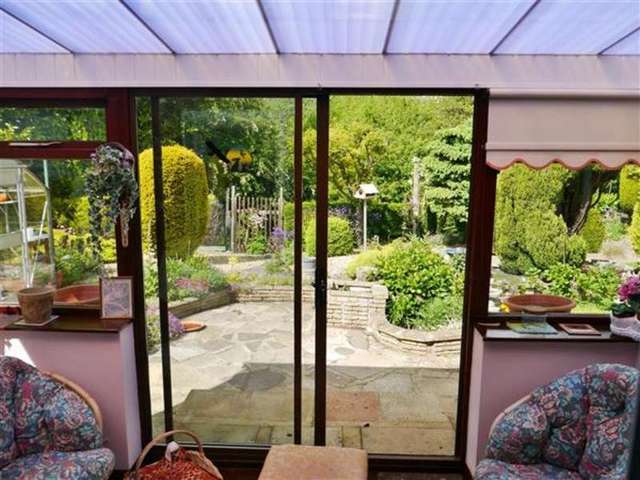  Image of 2 bedroom Detached house for sale in Mercia Drive Ancaster Grantham NG32 at Ancaster, NG32 3QQ