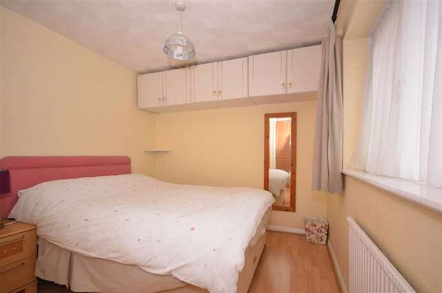  Image of 3 bedroom Semi-Detached house for sale in Mermerus Gardens Gravesend DA12 at Gravesend Kent Gravesend, DA12 4NB