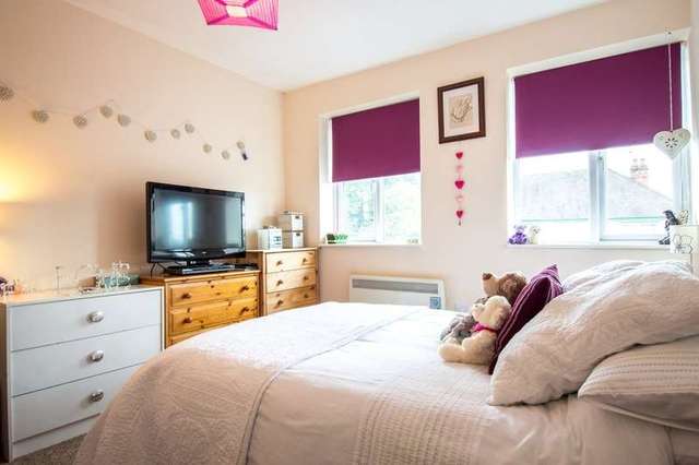  Image of 1 bedroom Flat to rent in Mersey Road Cheltenham GL52 at Cheltenham Gloucestershire, GL52 5PH