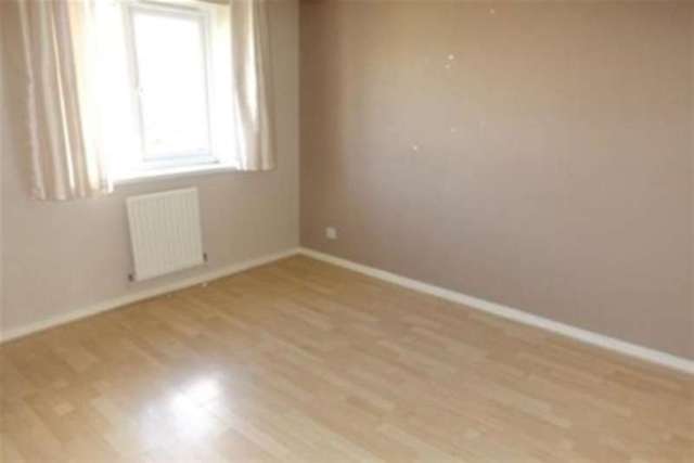  Image of 3 bedroom Detached house to rent in Mickley Avenue Wolverhampton WV10 at Wolverhampton, WV10 9YF