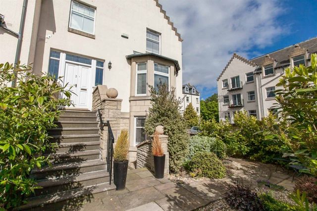  Image of 5 bedroom Detached house to rent in Mid Steil Edinburgh EH10 at Craiglockhart Edinburgh Edinburgh, EH10 5XB
