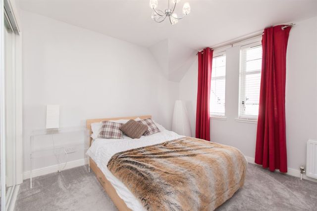  Image of 5 bedroom Detached house to rent in Mid Steil Edinburgh EH10 at Craiglockhart Edinburgh Edinburgh, EH10 5XB