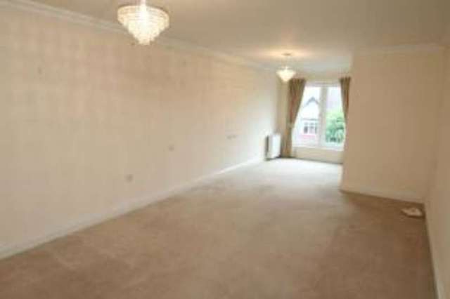  Image of 2 bedroom Flat for sale in Bingham Road Addiscombe Croydon CR0 at 26 Bingham Road Croydon Shirley, CR0 7EX
