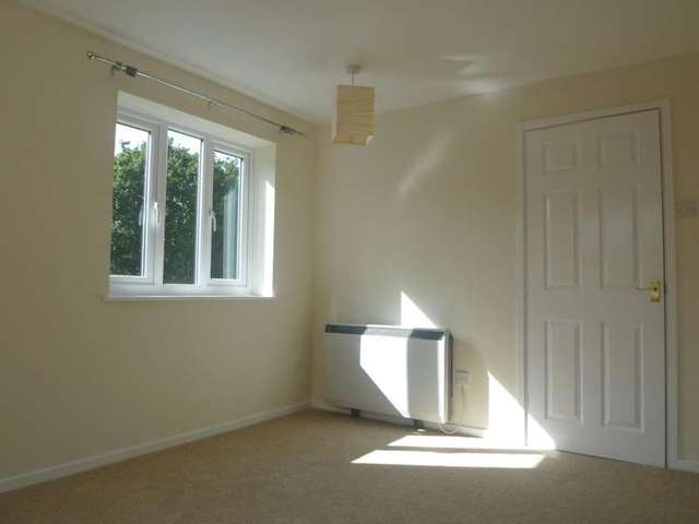  Image of 1 bedroom Flat to rent in Mill Road Drive Purdis Farm Ipswich IP3 at Purdis Farm  Ipswich, IP3 8UT