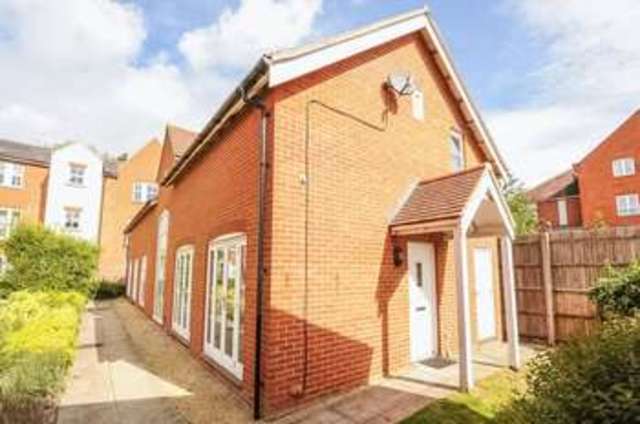  Image of 2 bedroom Flat for sale in Mill Street Wantage OX12 at Mill Street  Wantage, OX12 9NZ