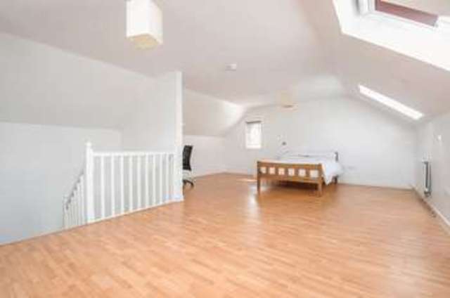  Image of 2 bedroom Flat for sale in Mill Street Wantage OX12 at Mill Street  Wantage, OX12 9NZ