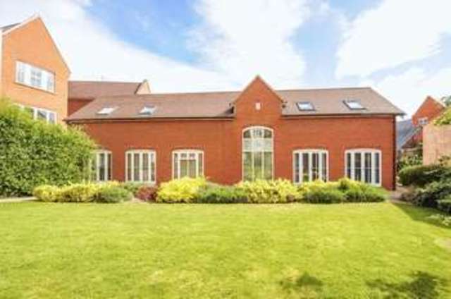 Image of 2 bedroom Flat for sale in Mill Street Wantage OX12 at Mill Street  Wantage, OX12 9NZ