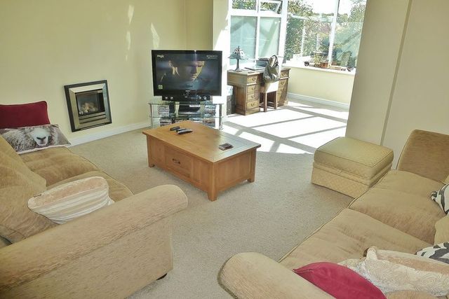  Image of 2 bedroom Detached house for sale in Millcroft Brighton BN1 at Millcroft  Brighton, BN1 5HB