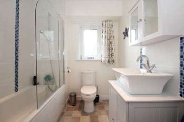  Image of 6 bedroom Terraced house for sale in Minnie Street Haworth Keighley BD22 at Minnie Street Haworth Keighley, BD22 8PR