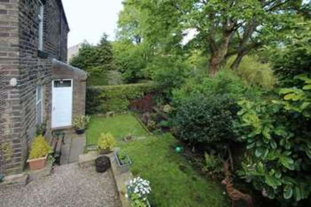  Image of 6 bedroom Terraced house for sale in Minnie Street Haworth Keighley BD22 at Minnie Street Haworth Keighley, BD22 8PR