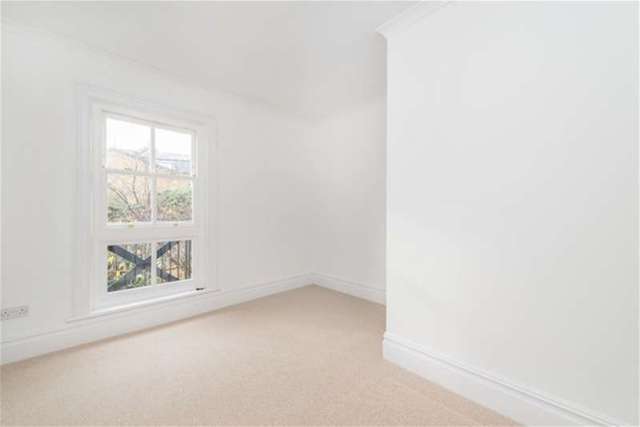  Image of 3 bedroom Detached house to rent in Mitchell