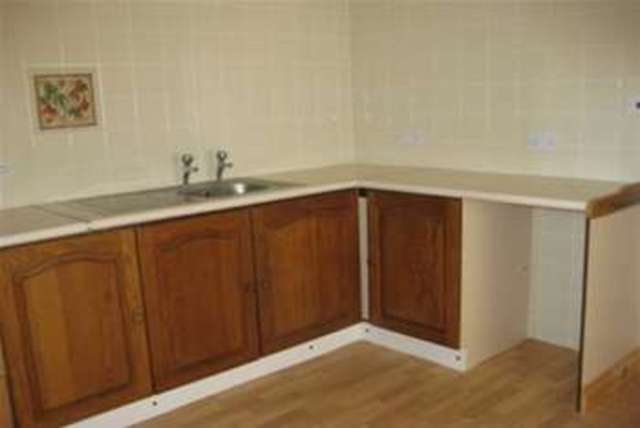  Image of 3 bedroom Maisonette to rent in Red Devon Court Modbury Ivybridge PL21 at Ivybridge, PL21 0PT